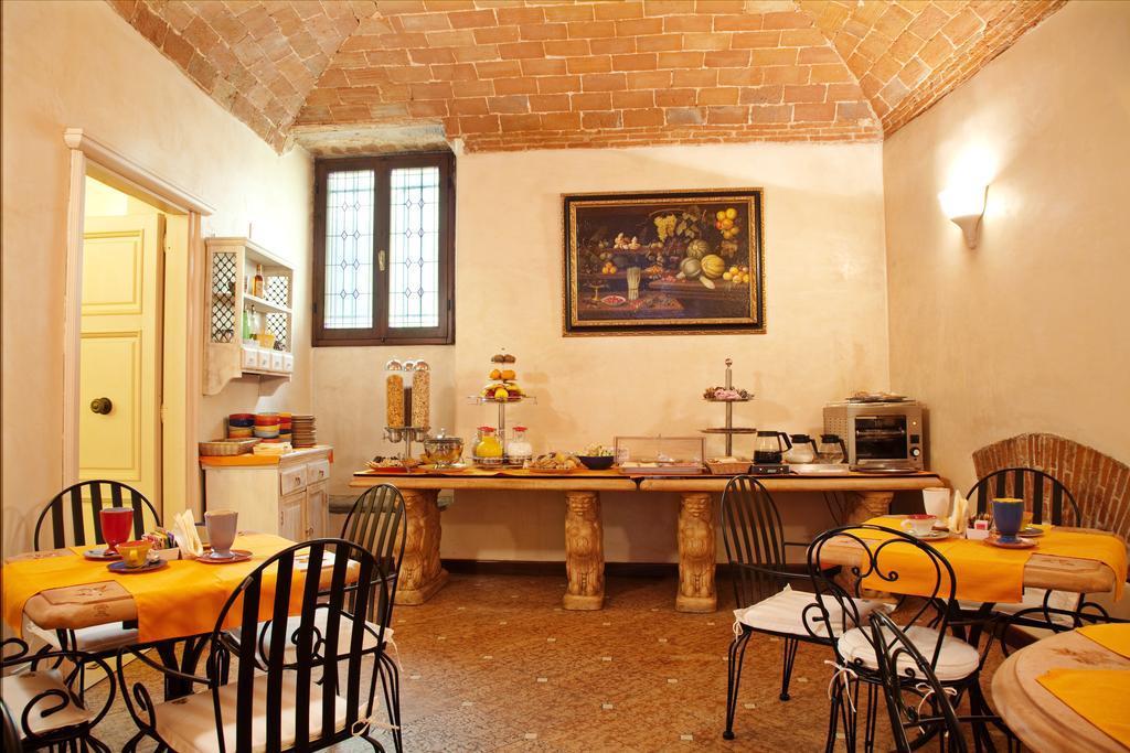 Hotel Porta Faenza Флоренция Экстерьер фото
