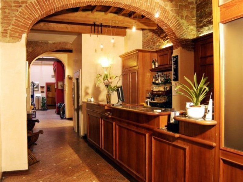 Hotel Porta Faenza Флоренция Интерьер фото